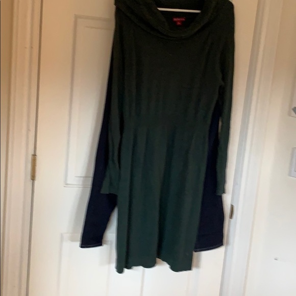 Cowl Neck sweater dress - Picture 2 of 2